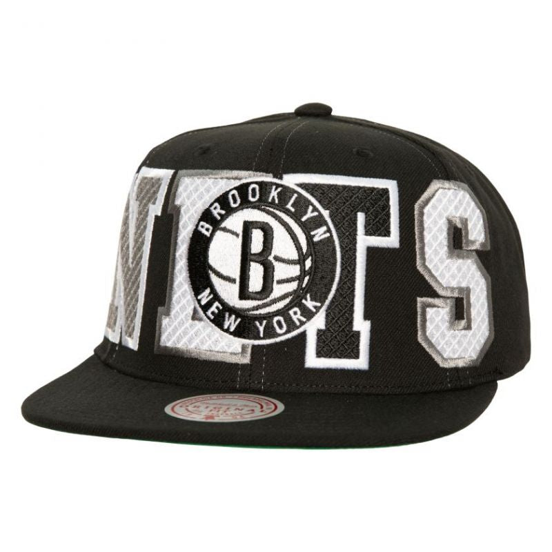 Mitchell &amp; Ness Varsity Bust Snapback Brooklyn Nets Cap HHSS6461-BNEYYPPPBLCK Clothing/Basketball/Mitchell & Ness Your Sports Performance