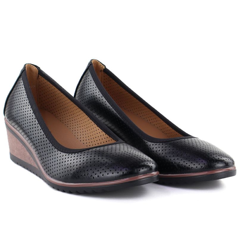 Women's openwork wedge pumps, black Vinceza 58629 To be categorized Your Sports Performance