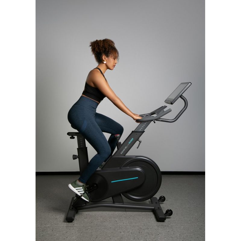 OVICX Q200X magnetic exercise bike with 15.6" TFT touchscreen, WIFI bluetooth & app In preparation Your Sports Performance