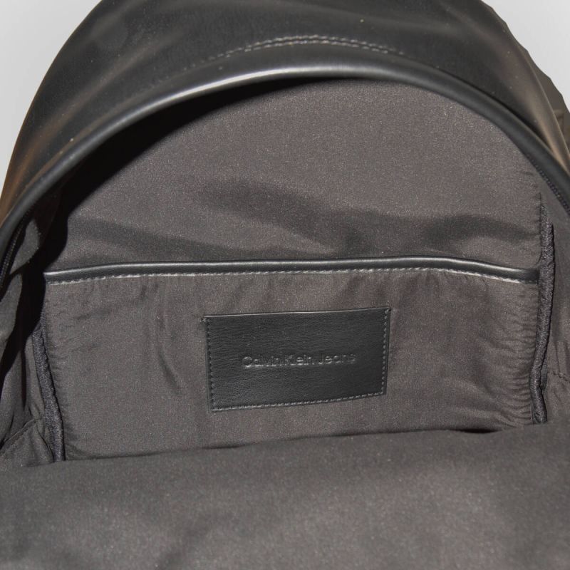 Calvin Klein Leather Laptop Backpack Black - ZM0ZM02568BDS Akcesoria i sprzęt koszykarski/Saszetki, nerki Your Sports Performance