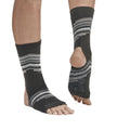 GAIAM 63497 anti-slip socks Clothing/Training/Socks/Unisex Your Sports Performance