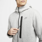 Nike Sportswear Tech Fleece M DD4688-010 sweatshirt Clothing/Lifestyle Nike