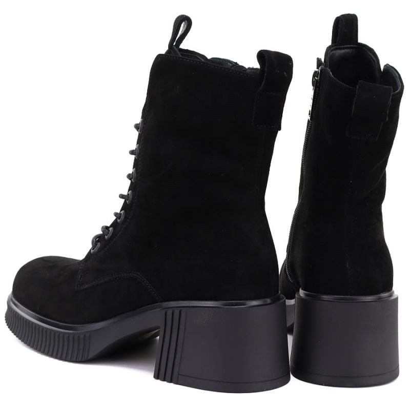 Women's leather ankle boots with a block heel and platform, black Vinceza 67009