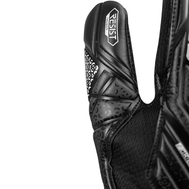 Reusch Attrakt Resist 5570615 7700 goalkeeper gloves Accessories/Gloves Your Sports Performance