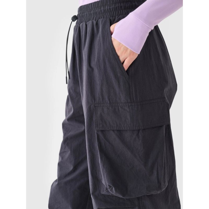 Women's casual cargo pants 4F 4FRAW24TTROF1169-20S *Kategoria tymczasowa Your Sports Performance