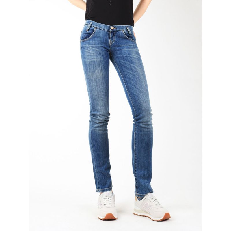 Lee Lynn W Jeans L384VAVM Clothing/Lifestyle/Trousers, shorts/Lee Your Sports Performance