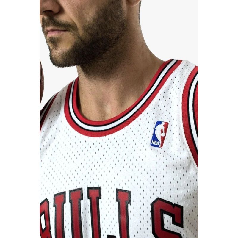 Mitchell &amp; Ness Chicago Bulls NBA Swingman Jersey Bulls 97-98 Dennis Rodman M SMJYAC18079-CBUWHIT97DRDN Clothing/Lifestyle/T-shirts/Mitchell & Ness Your Sports Performance