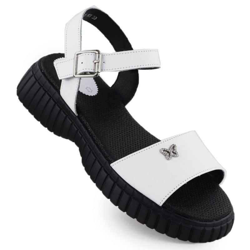 Women's leather sandals with a thick sole and a butterfly, white Filippo DS6811 Footwear Your Sports Performance