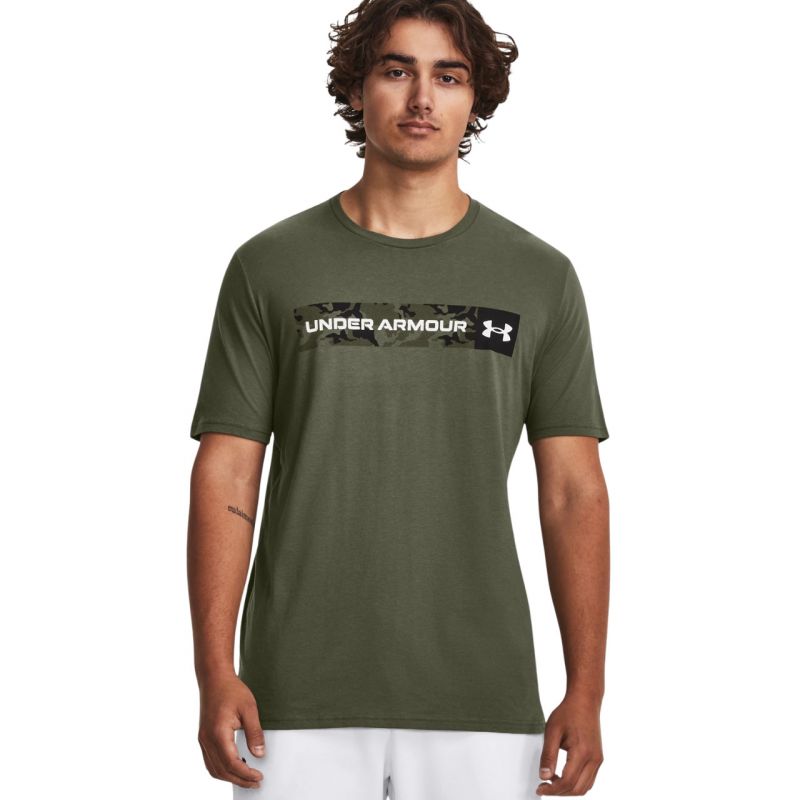 Under Armor Camo Chest Stripe T-shirt M 1376830 390 Clothing/Lifestyle/T-shirts/Under Armour Your Sports Performance