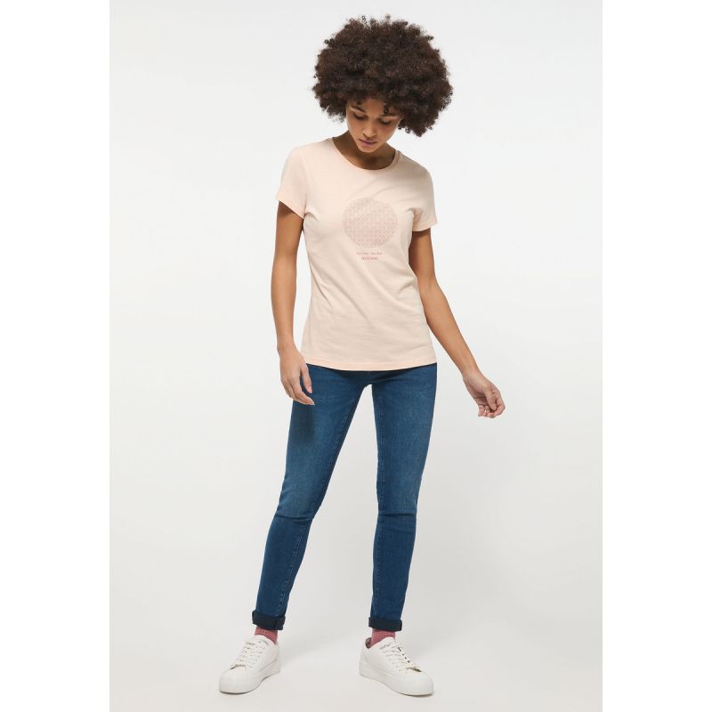 Mustang T-shirt Alexia C Chestprint W 1013383 7262 Clothing/Lifestyle/T-shirts/Mustang Your Sports Performance