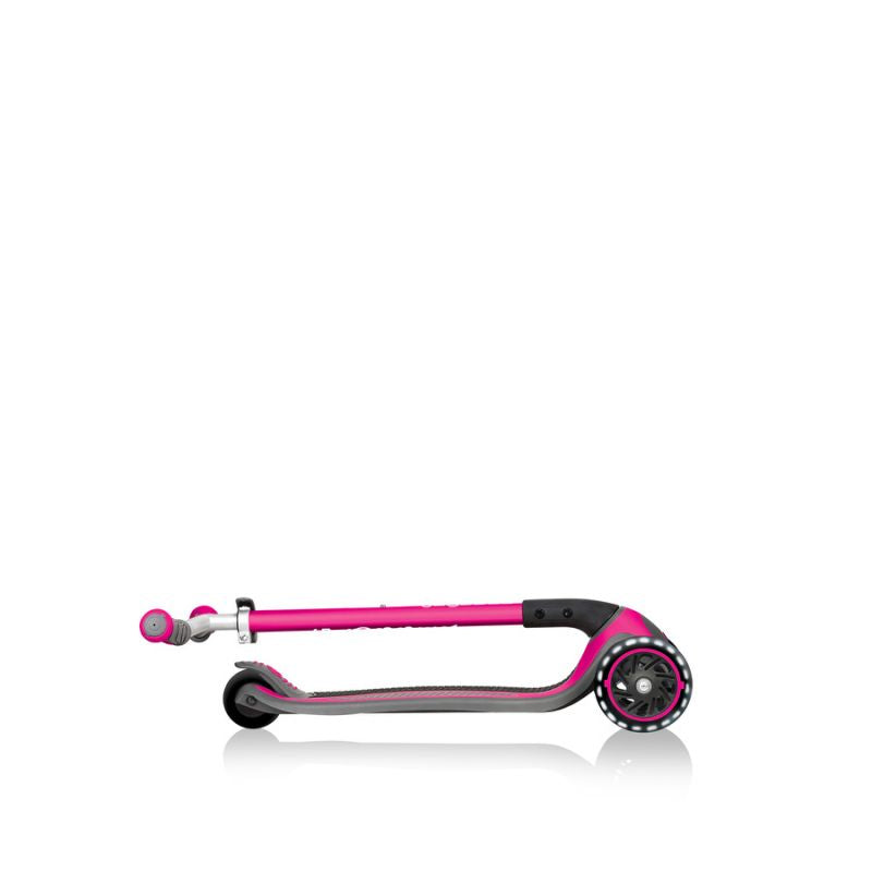 Scooter 3 wheels Globber Master Lights 662-110-2 HS-TNK-000011357 Accessories/Skating/Hulajnogi Your Sports Performance