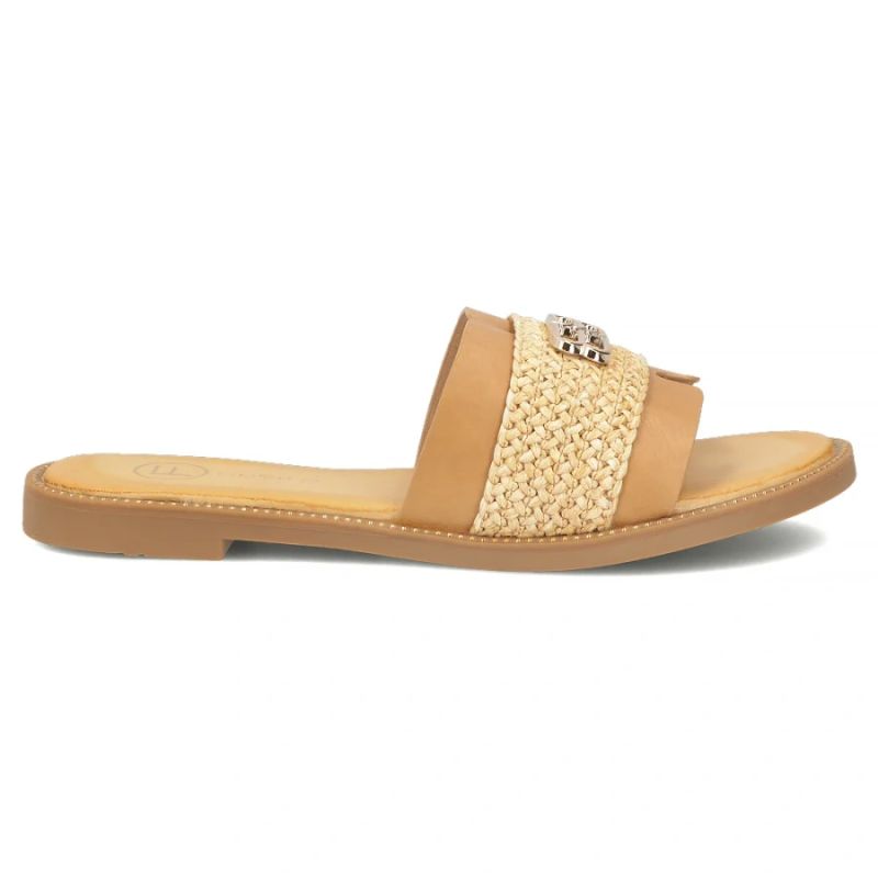 Women's beige beach flip-flops Filippo DK7899