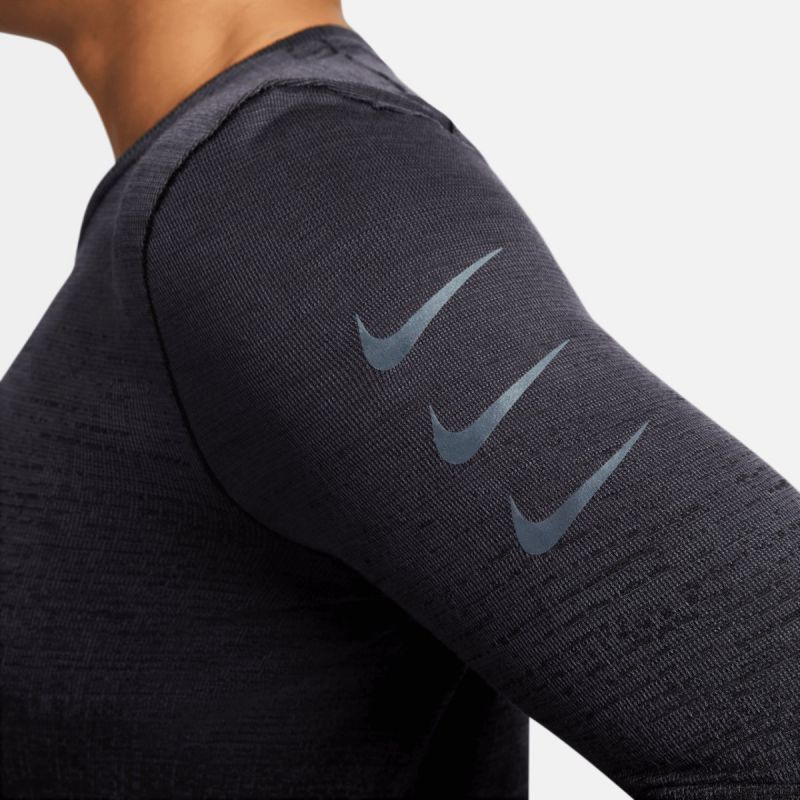 Nike Dri-FIT ADV Run Division W DX0296-015 T-shirt Clothing/Running Nike