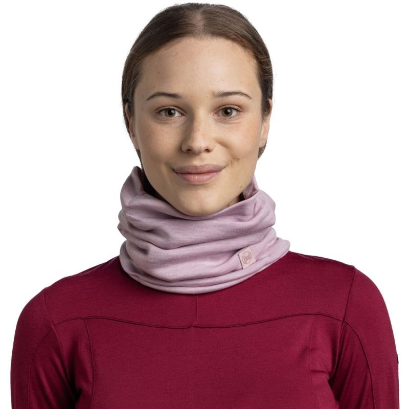 BUFF MERINO HEAVYWEIGHT NECK WARMER SOLID LILAC SAND bandana Odzież militarna/Chusty, arafatki, kominy Your Sports Performance