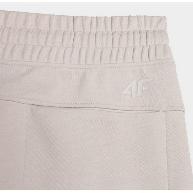 Trousers 4F M 4FSS23TTROM137BEIGE Clothing/Lifestyle/Trousers, shorts/4F 4F