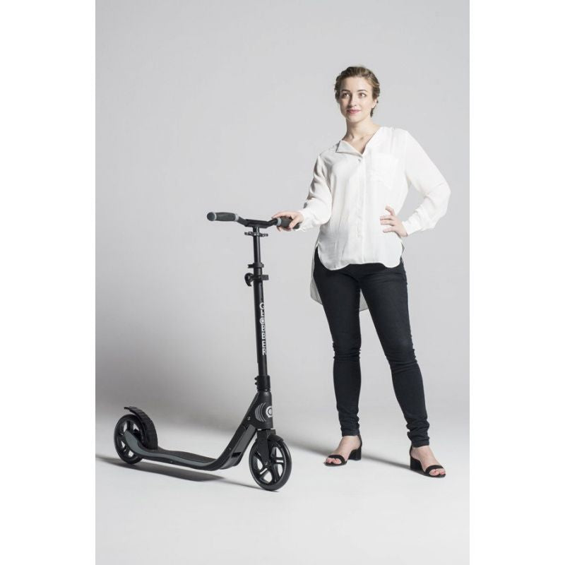 City scooter Globber ONE NL 205 / Black-Charcoal Grey 477-100 Accessories/Skating/Hulajnogi Your Sports Performance
