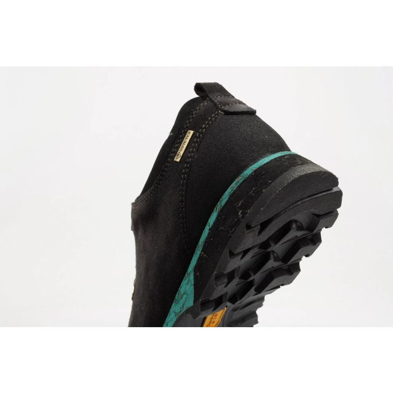 Aku Bellamont Gore-tex women's trekking shoes, durable, black
