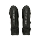 M Shin Guards - Black Master Ochraniacze piszczeli Your Sports Performance