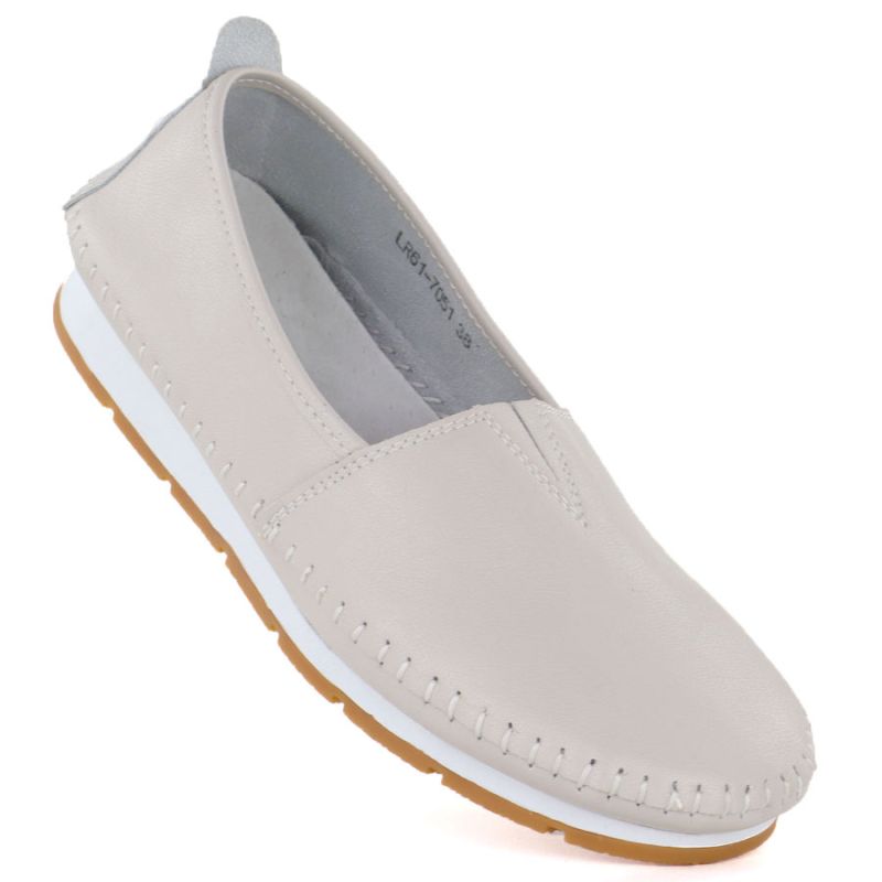 Women's beige leather slip-on shoes S.Barski LR61-7051 To be categorized Your Sports Performance