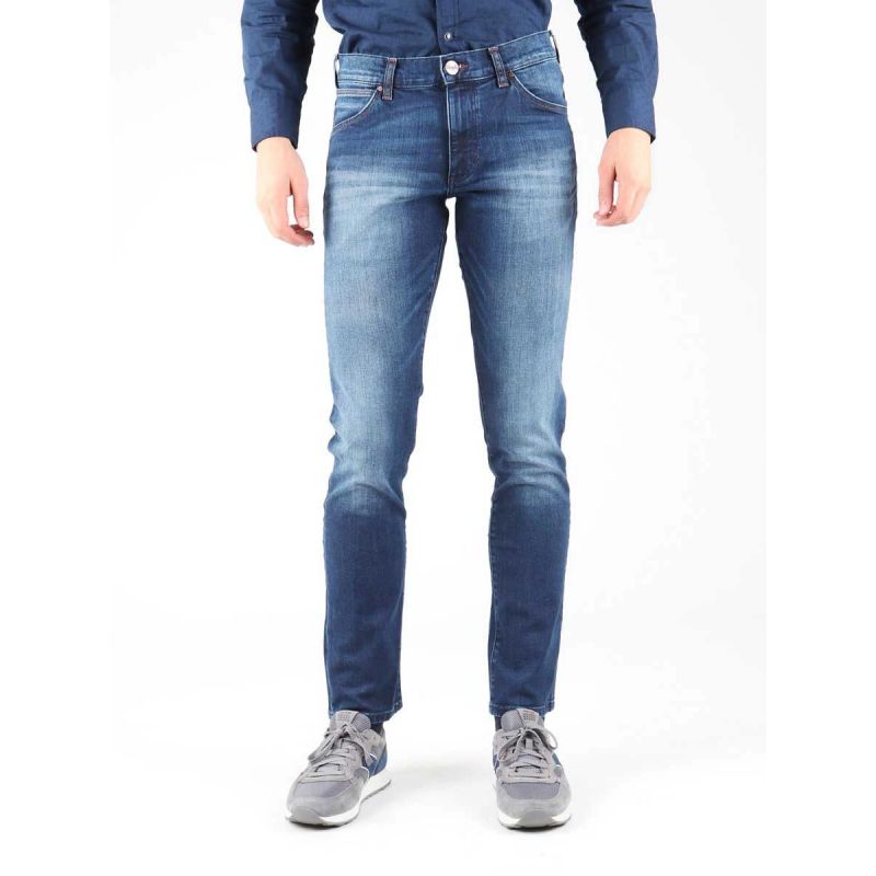 Wrangler Larston Blaze Jeans W18S8282T Clothing/Lifestyle/Trousers, shorts/Wrangler Your Sports Performance