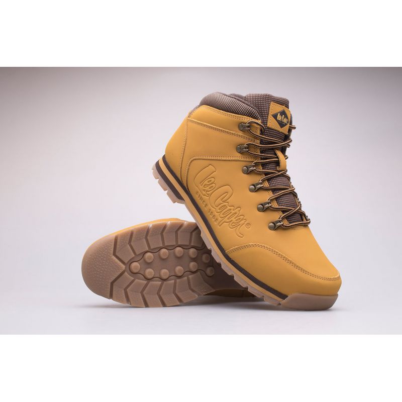 Lee Cooper M LCJ-21-01-0706M shoes Footwear/Outdoor/Lee Cooper Your Sports Performance