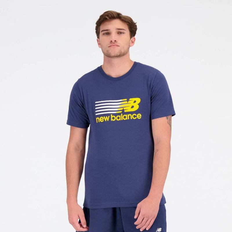 New Balance Top Nb Sport Core Plus Graphic T-shirt NNY M MT23904NNY Clothing/Lifestyle/T-shirts/New Balance New Balance