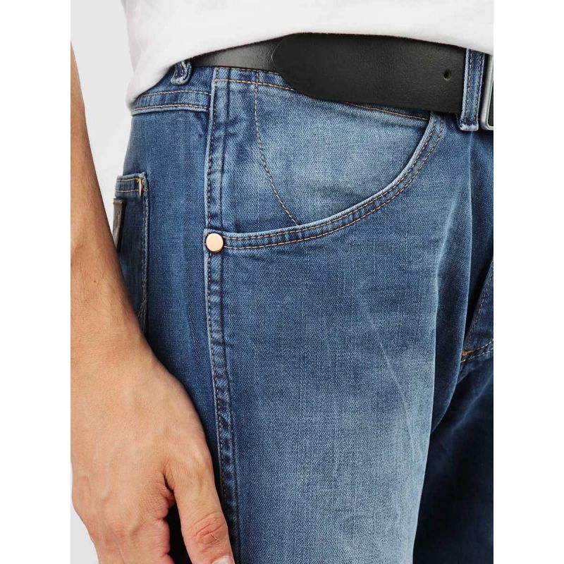 Wrangler Ace Zip Fly The Regular W14ZEH46P Clothing/Lifestyle/Trousers, shorts/Wrangler Your Sports Performance