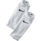 Sleeves for the Nike Guard Lock Sleeves SE0174-103 football boots Accessories/Strippers, sleeves Nike