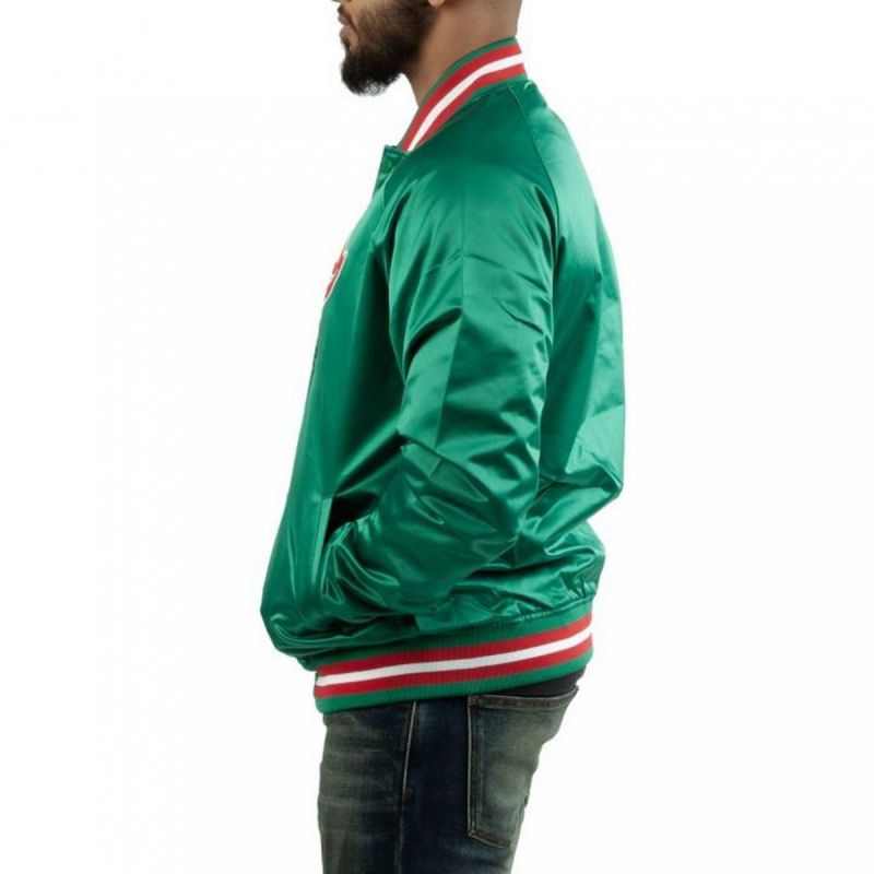 Mitchell &amp; Ness NBA Milwaukee Bucks Lightweight Jacket M STJKMG18013-MBUDKGN Clothing/Lifestyle/Mitchell & Ness Your Sports Performance