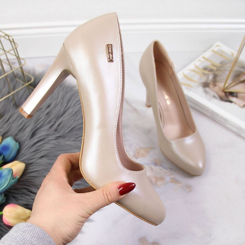Pumps on the post Sergio Leone W SK3AC pearl nude Footwear/Lifestyle/Sergio Leone Your Sports Performance