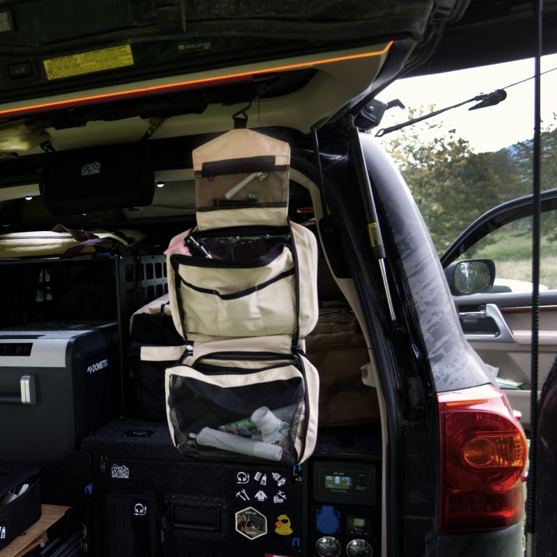 Offlander cosmetic bag, organizer for hanging OFF_CACC_06KH Accessories/pozostałe portfele i kosmetyczki Your Sports Performance