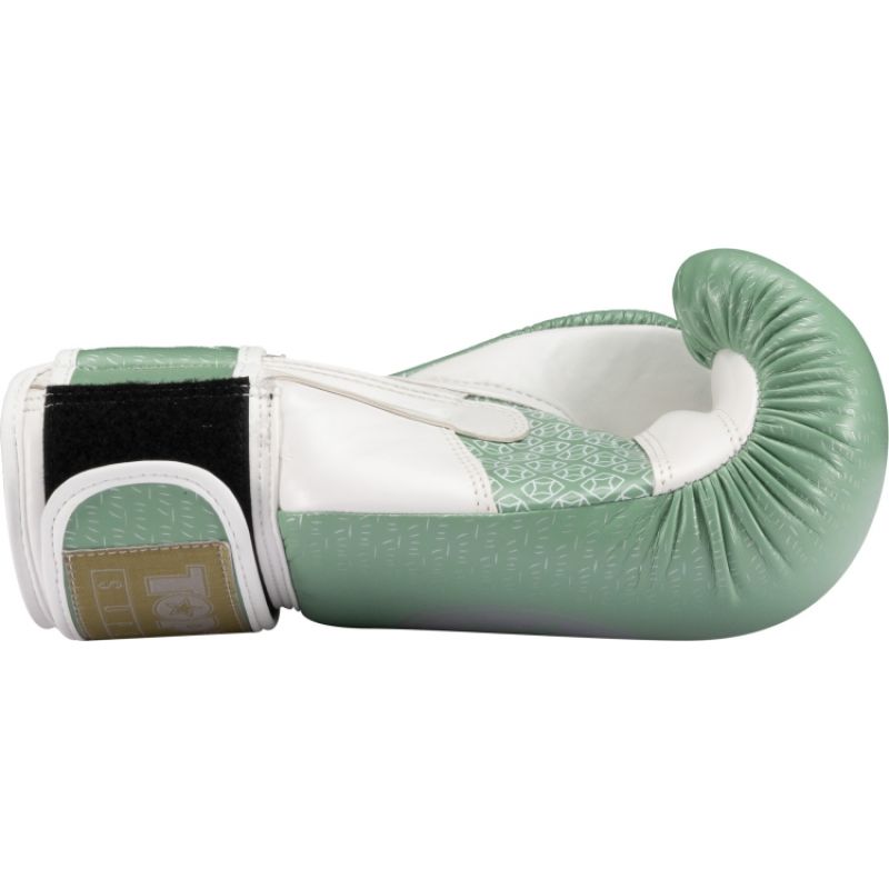 RTT-SUPERIOR Boxing Gloves 10 oz In preparation Your Sports Performance