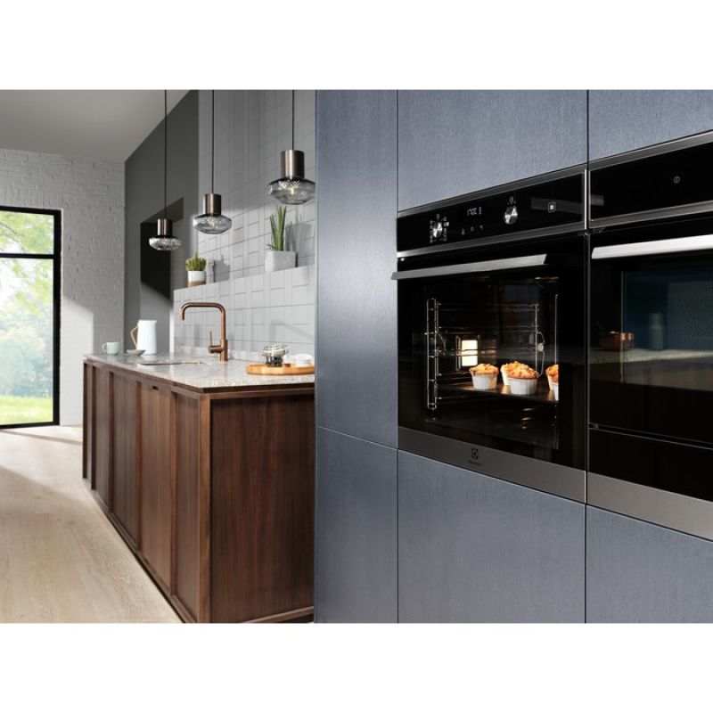 ELECTROLUX EOD5C50Z SteamBake Oven with Steam Function Black AGD - Produkty/Piekarniki do zabudowy Your Sports Performance