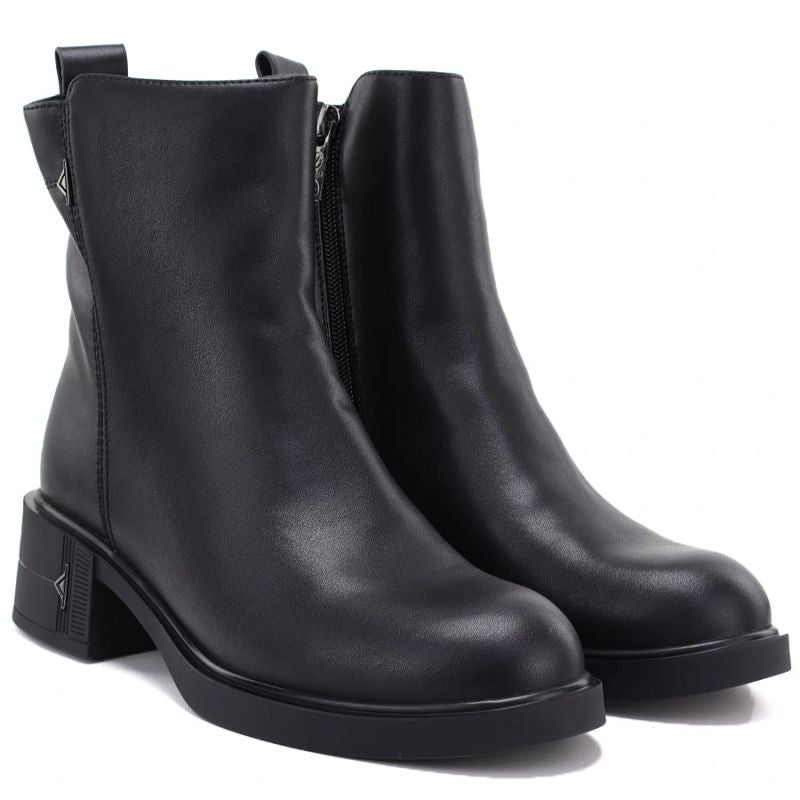 Women’s black leather block-heel ankle boots Vinceza 67033