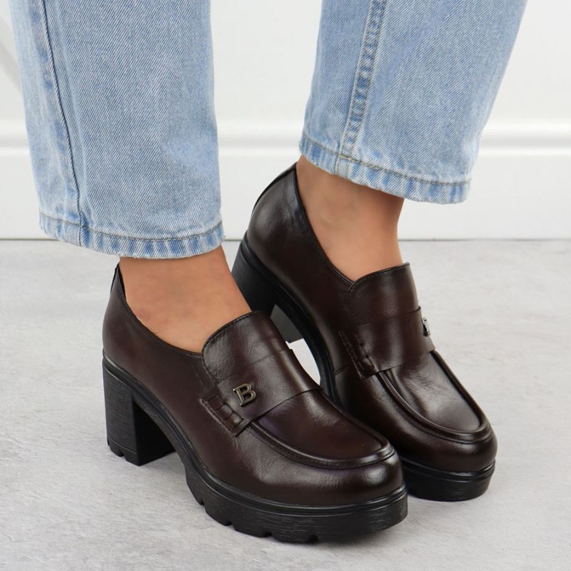 Women's loafers on a block heel, brown, Potocki SZ12700 Footwear Your Sports Performance