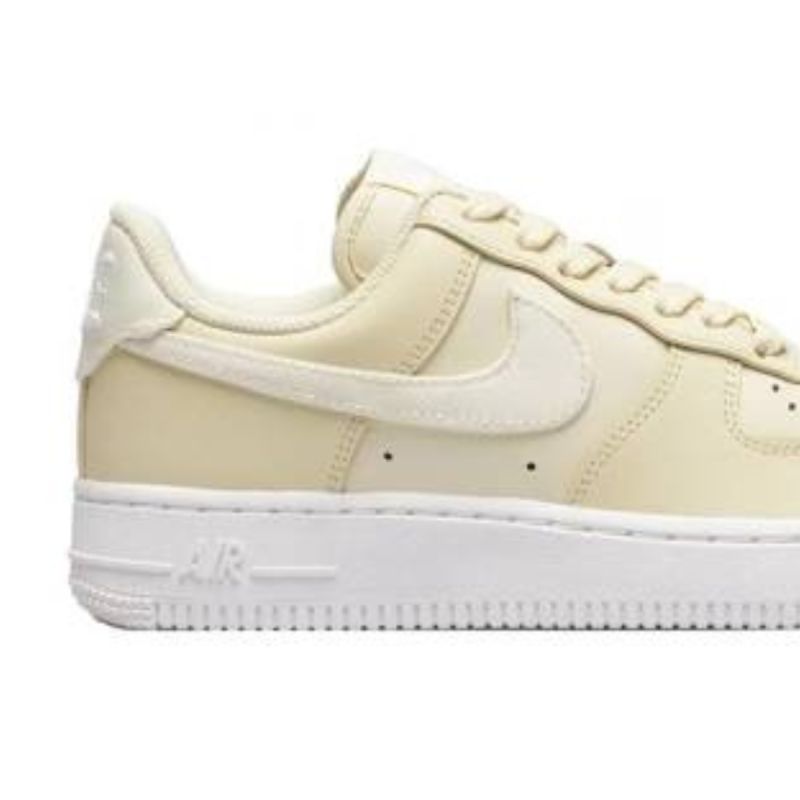 Nike Air Force 1 Low '07 ESS Women's Sneakers - DJ9945-700 Obuwie/Buty na co dzień Your Sports Performance