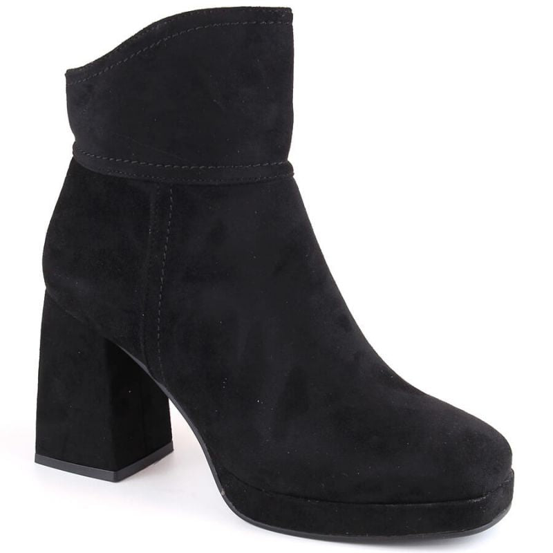 Suede ankle boots with a high heel and a platform, insulated M.Daszyński W SAN24A, black Footwear/Lifestyle/M.Daszyński Your Sports Performance