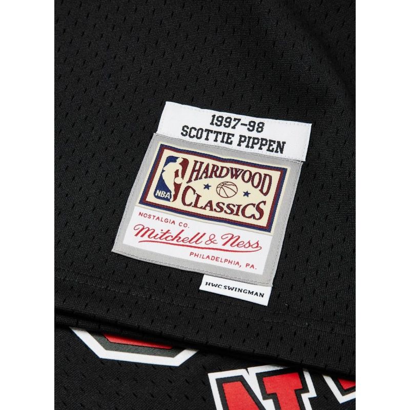 Mitchell & Ness Men's Chicago Bulls NBA Swingman Alternate Jersey Bulls 97 Scottie Pippen SMJYGS18151-CBUBLCK97SPI In preparation Your Sports Performance