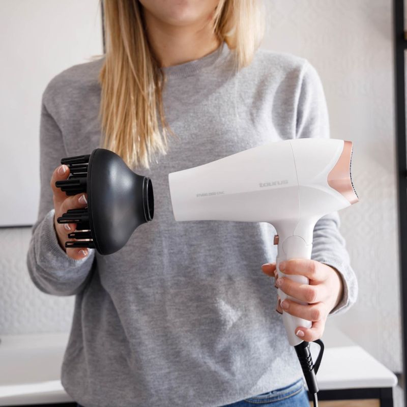 Taurus Studio 2500 Ionic 2400W Hair Dryer AGD - Produkty/Suszarki do włosów Your Sports Performance