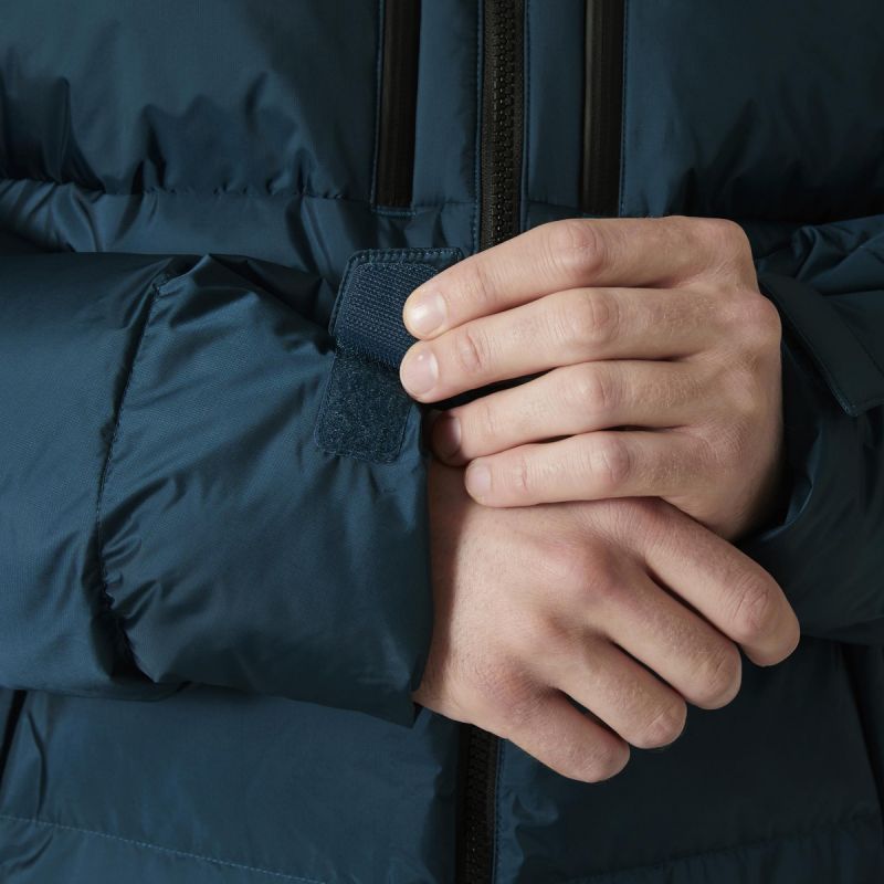 Helly Hansen Park Puffy Parka M 53996 589 Clothing/Outdoor/Helly Hansen Your Sports Performance