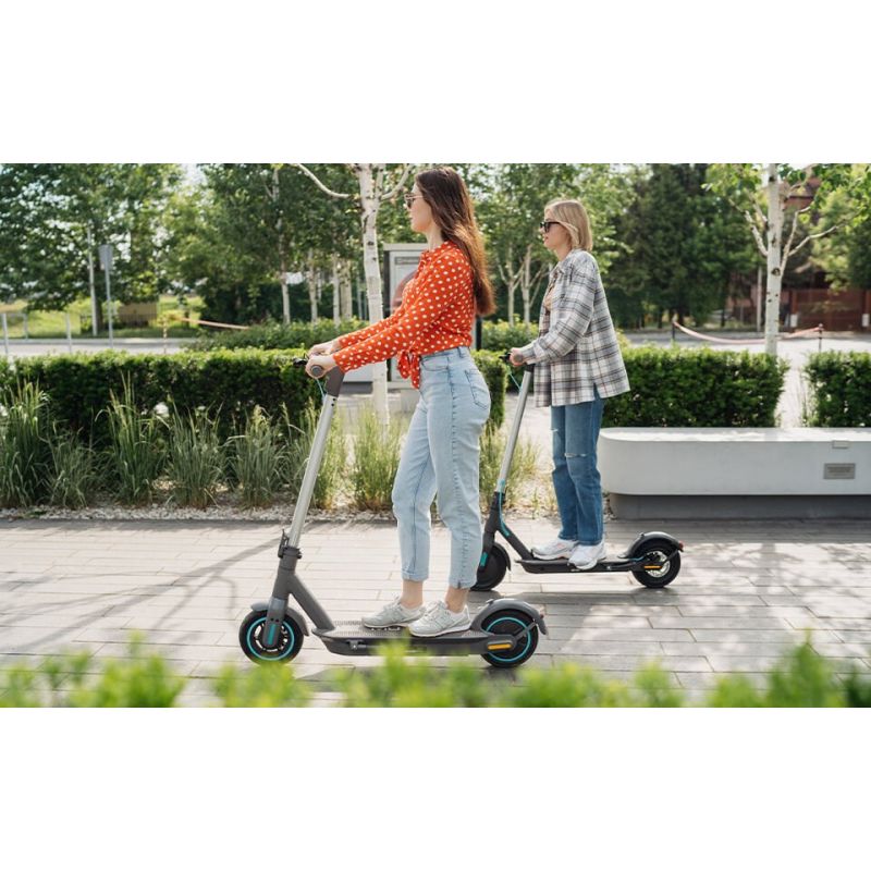 Motus Electric Scooter Scooty 10 2022 Import z Action/Skating/Hulajnogi elektryczne Your Sports Performance