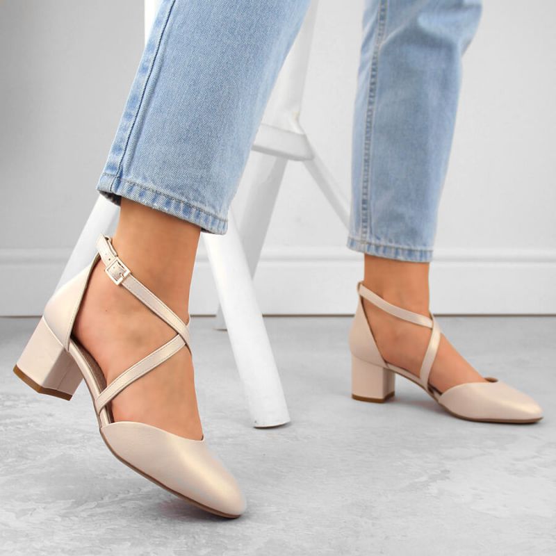 Sergio Leone W SK365B strappy sandals in pearl beige Footwear/Outdoor Your Sports Performance