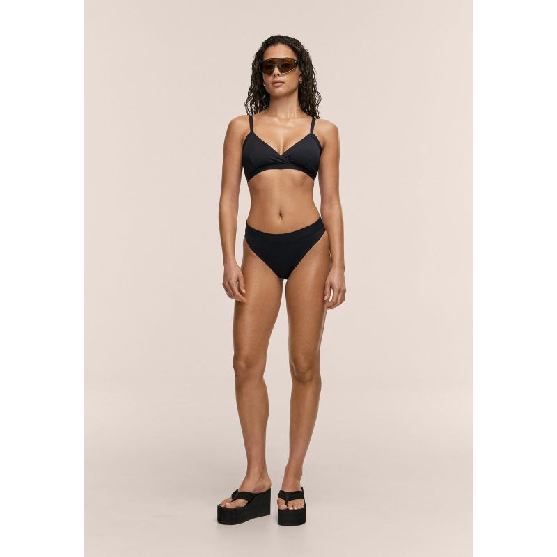 CASALL Overlap Bikini Top Black