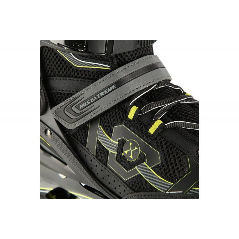 NILS EXTREME NA9157 ROLLER SKATES BLACK AND GOLD SIZE 39 Import z Action/Skating/Rolki, wrotki Your Sports Performance