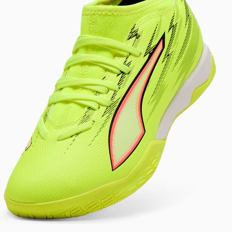 Puma Ultra 6 Match+ Mid Jr IT shoes 109003-01 To be categorized Your Sports Performance