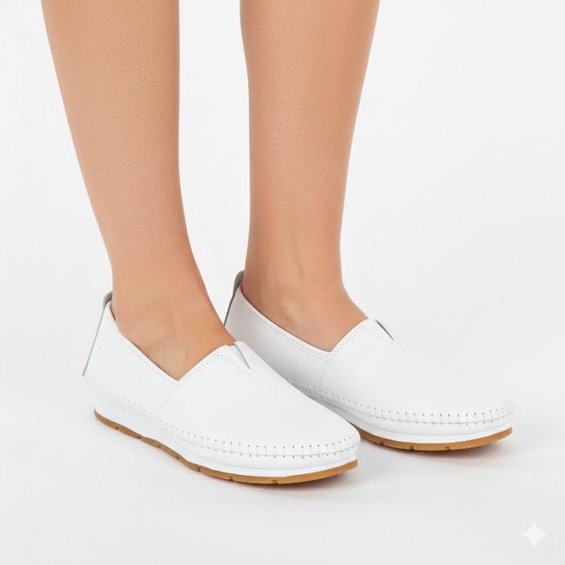 Women's leather slip-on shoes, white, S.Barski LR61-7051 To be categorized Your Sports Performance