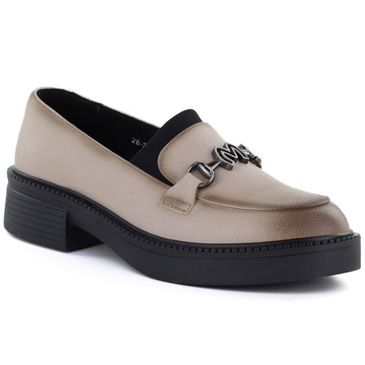 Women's leather loafers with thick soles, beige Vinceza 39985 Vinceza