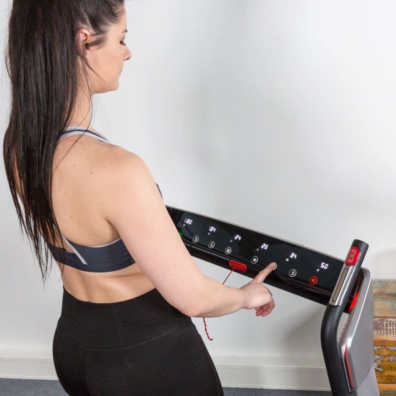 FLOW FITNESS ELECTRIC TREADMILL RUNNER DTM400i In preparation Your Sports Performance