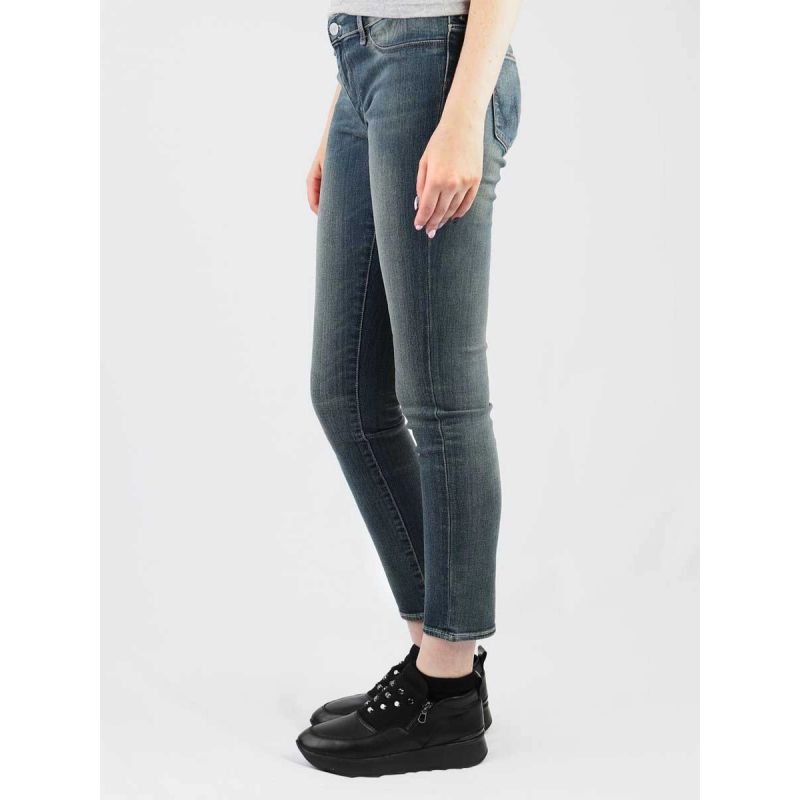 Wrangler Bridget W22VR441T Clothing/Lifestyle/Trousers, shorts/Wrangler Your Sports Performance