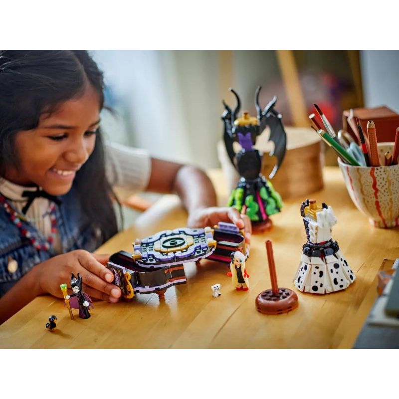 LEGO DISNEY CLASSIC 43262 Maleficent and Cruella de Vil Dresses In preparation Your Sports Performance